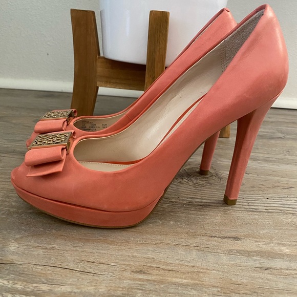 Coach Scarlet Soft Buffed Leather Cerise Heels - Picture 3 of 6
